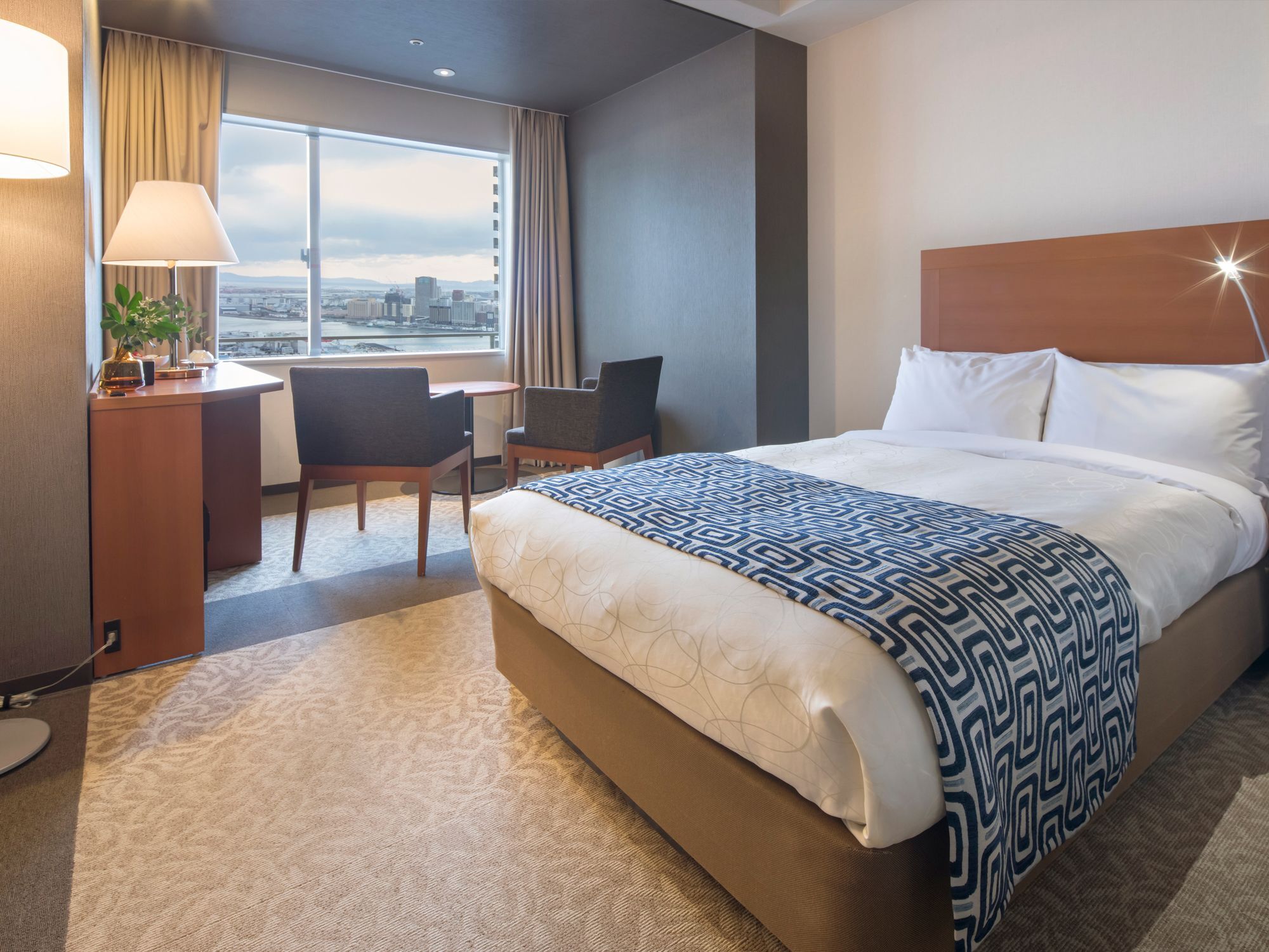 Art Bay Tower 4*